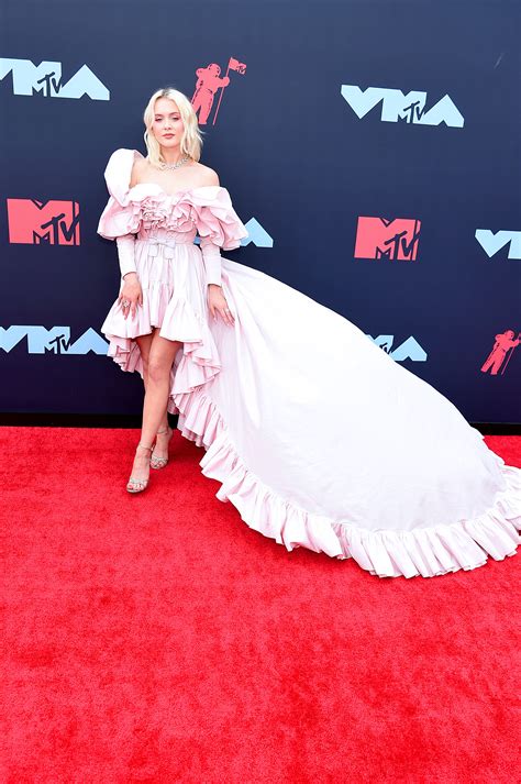 Zara Larsson In Giambattista Valli Haute Couture – 2019 MTV 